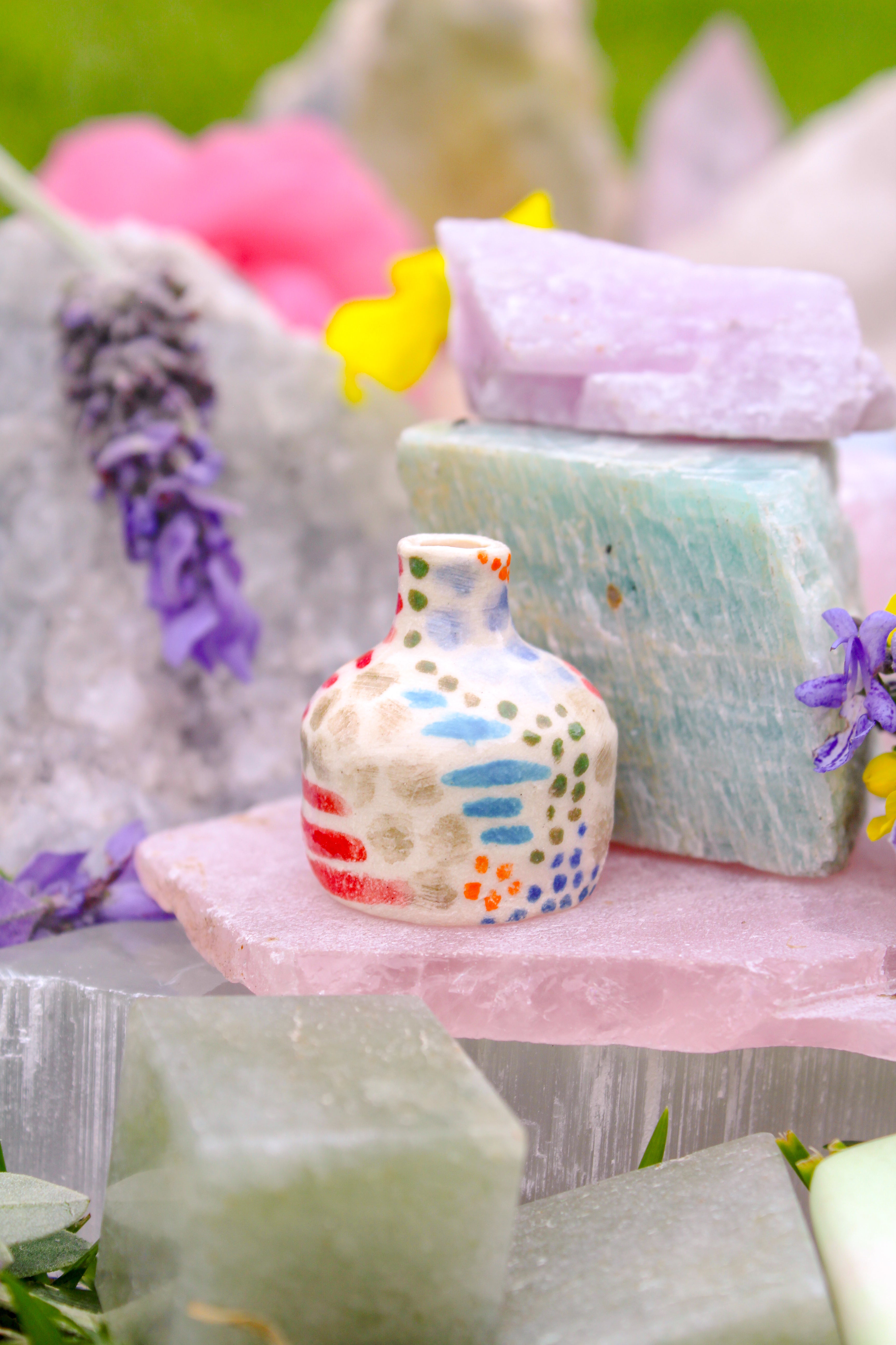 Quinn Ceramic Tiny Vase