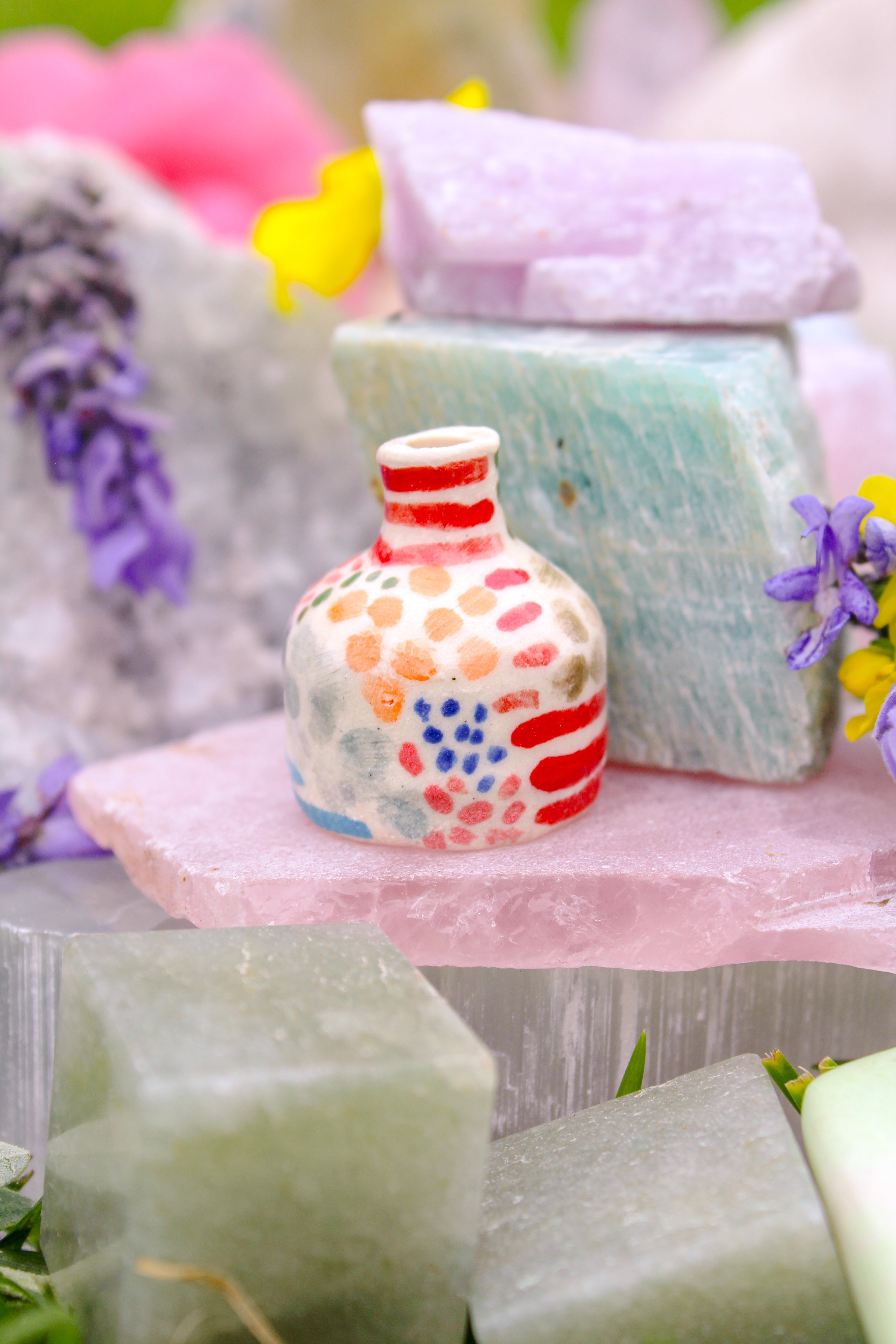 Quinn Ceramic Tiny Vase