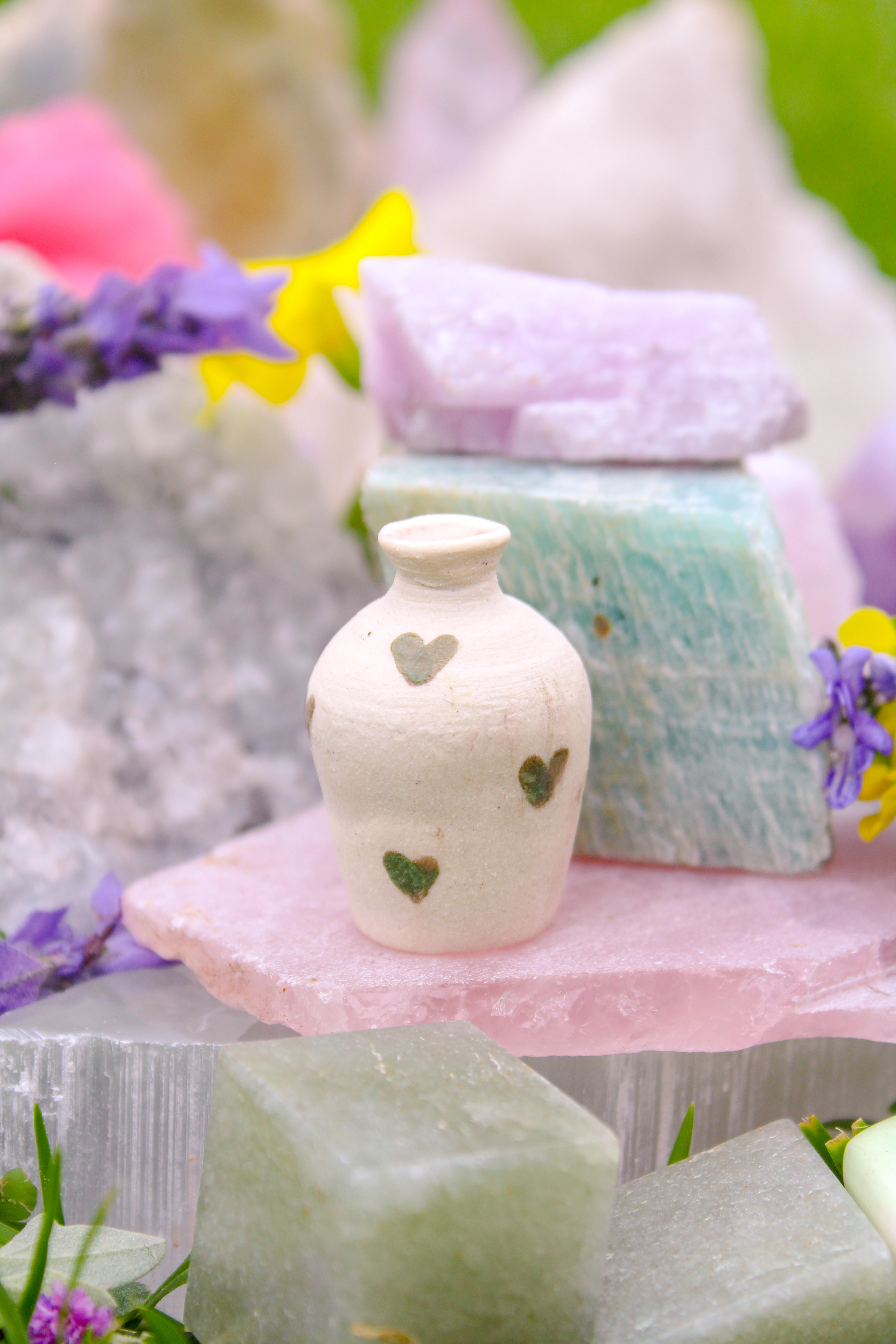 Mabel Ceramic Tiny Vase