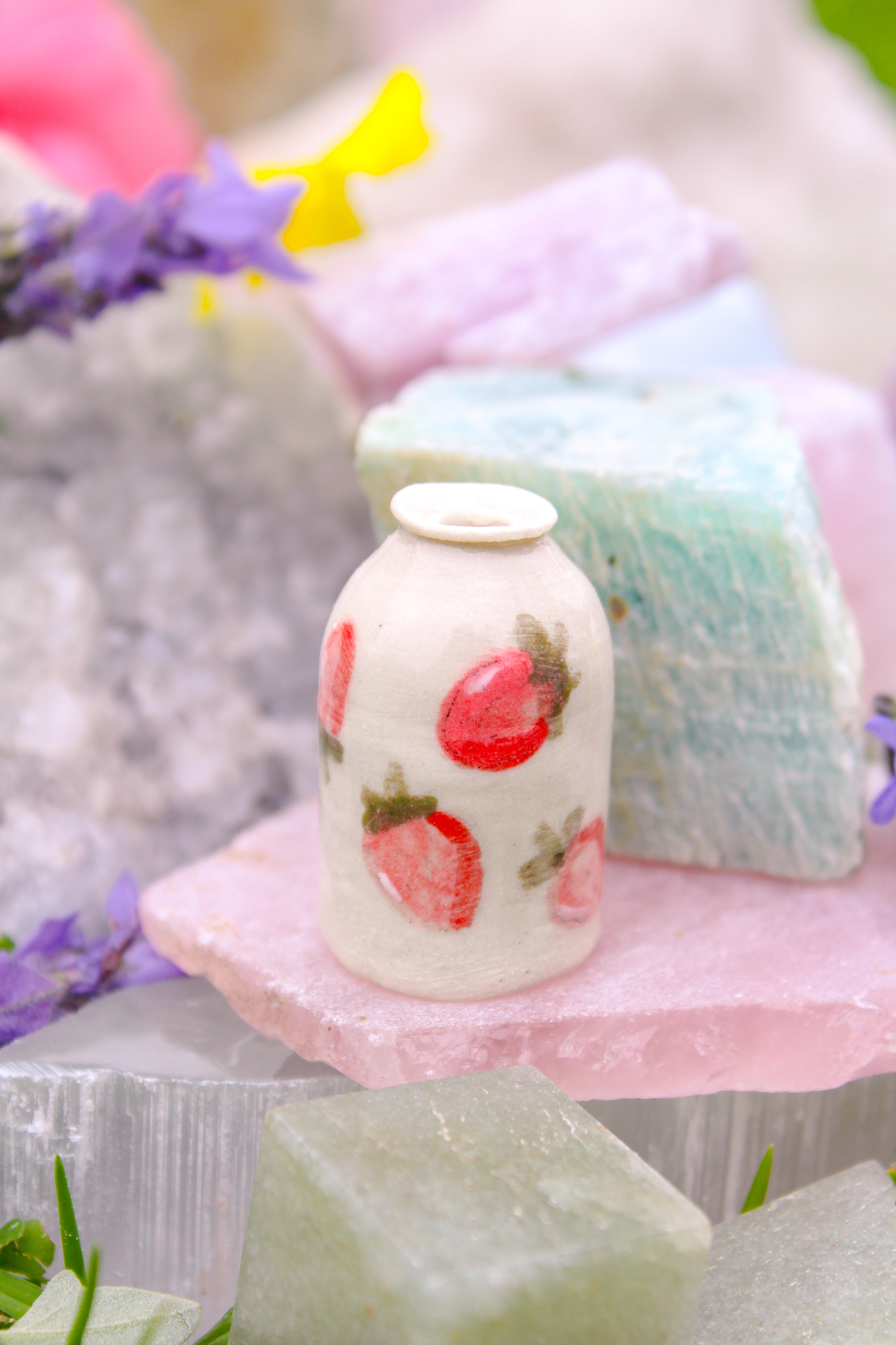 Elsie Ceramic Tiny Vase