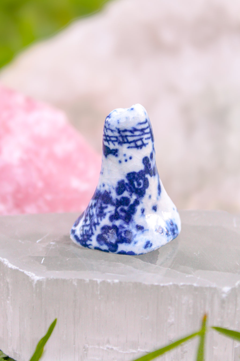 Tara Porcelain Bud Vase in Navy