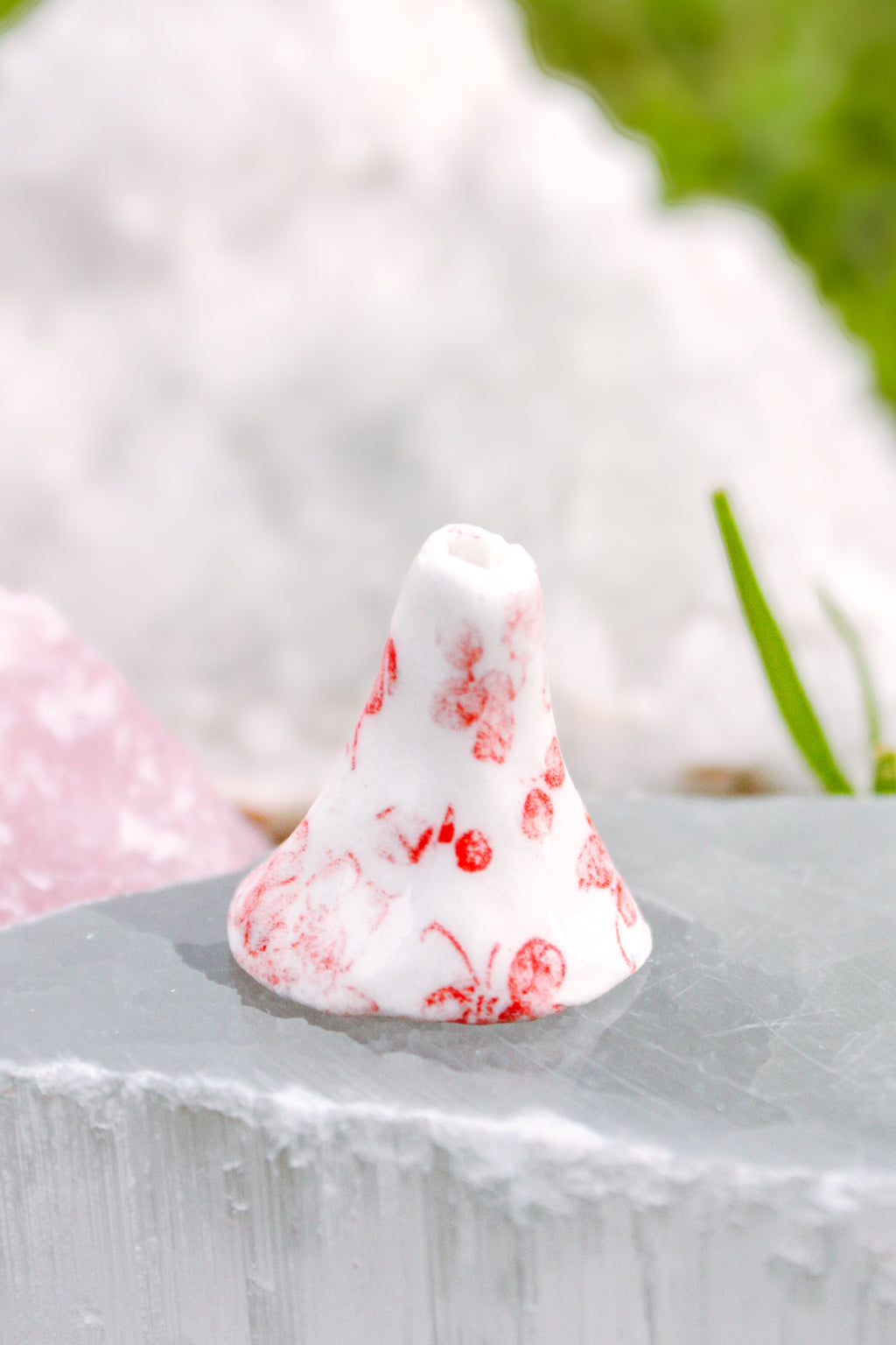 Tara Porcelain Bud Vase in Red