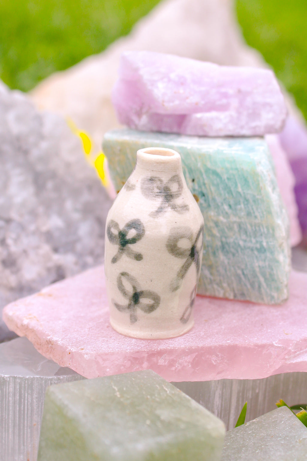 Pearl Ceramic Tiny Vase