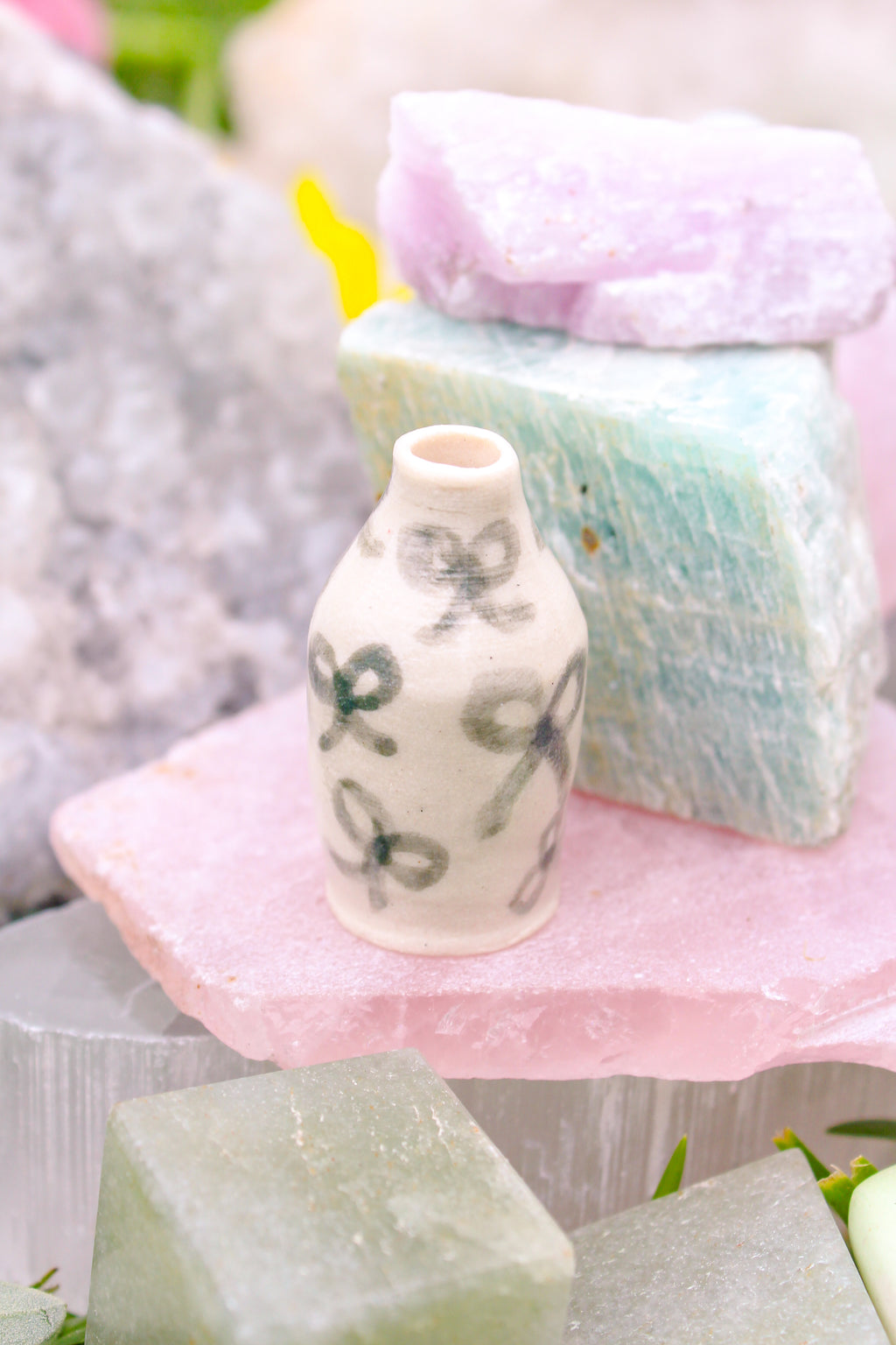 Pearl Ceramic Tiny Vase