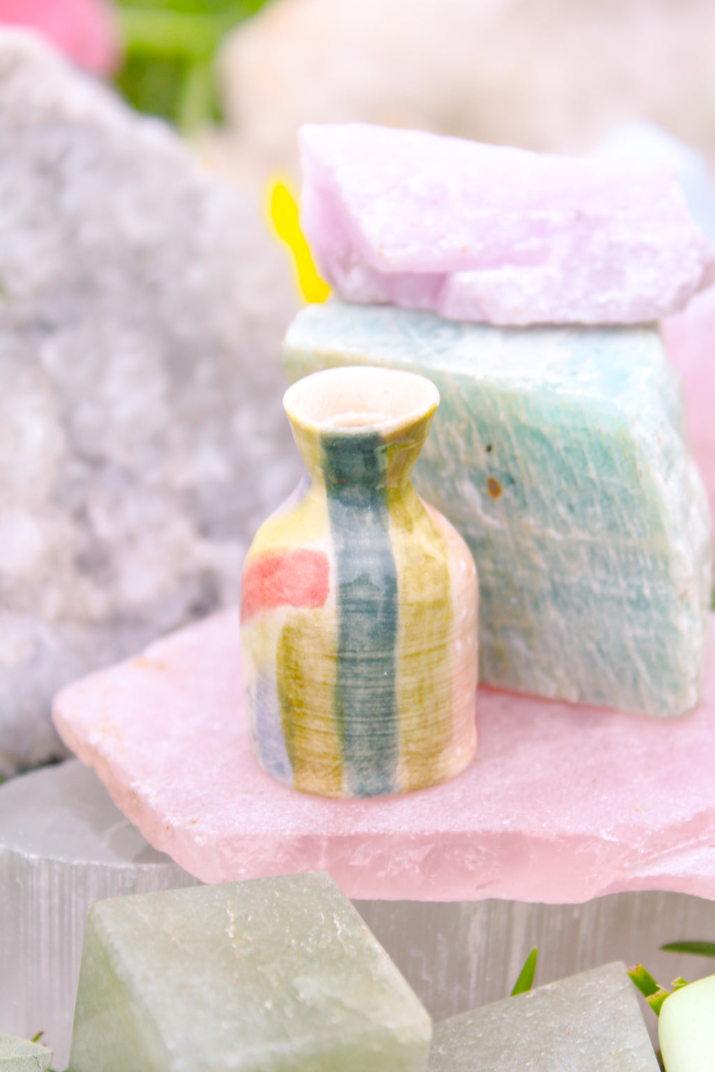 Vivi Ceramic Tiny Vase