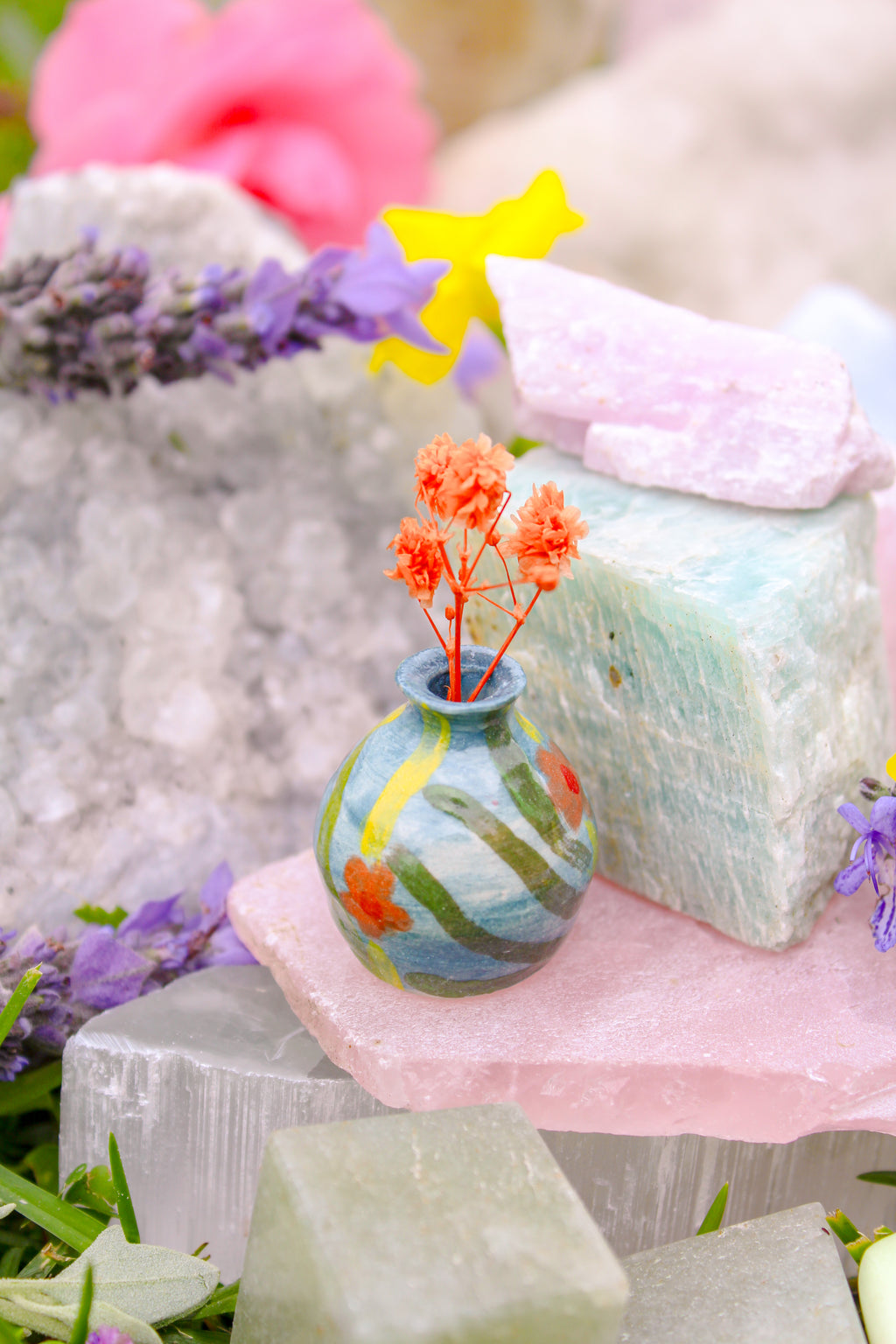 Nikki Ceramic Tiny Vase