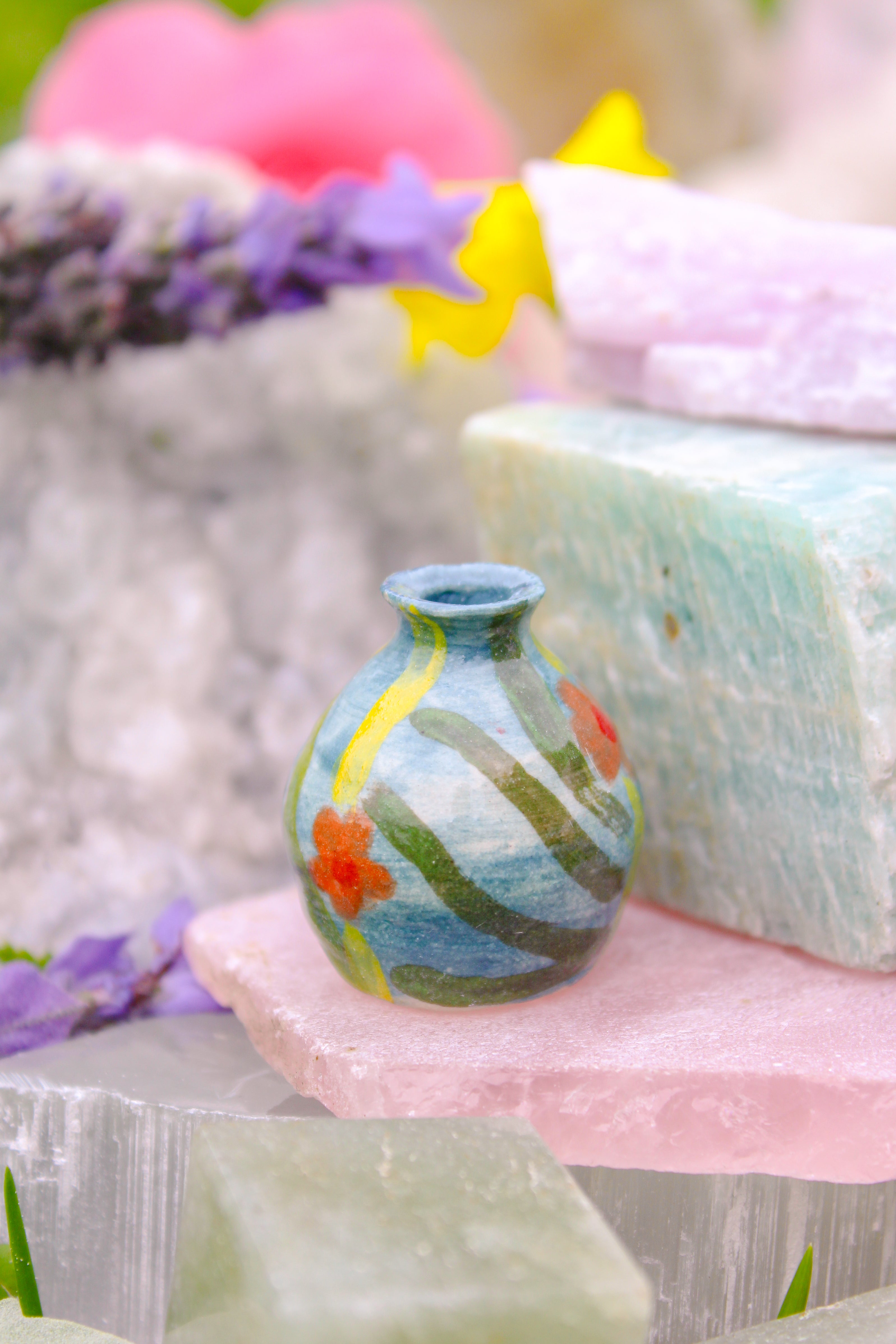 Nikki Ceramic Tiny Vase