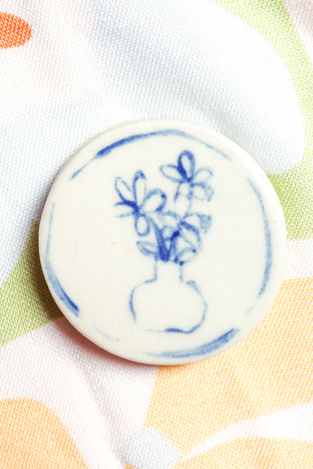 Clara Round Magnet in Flora