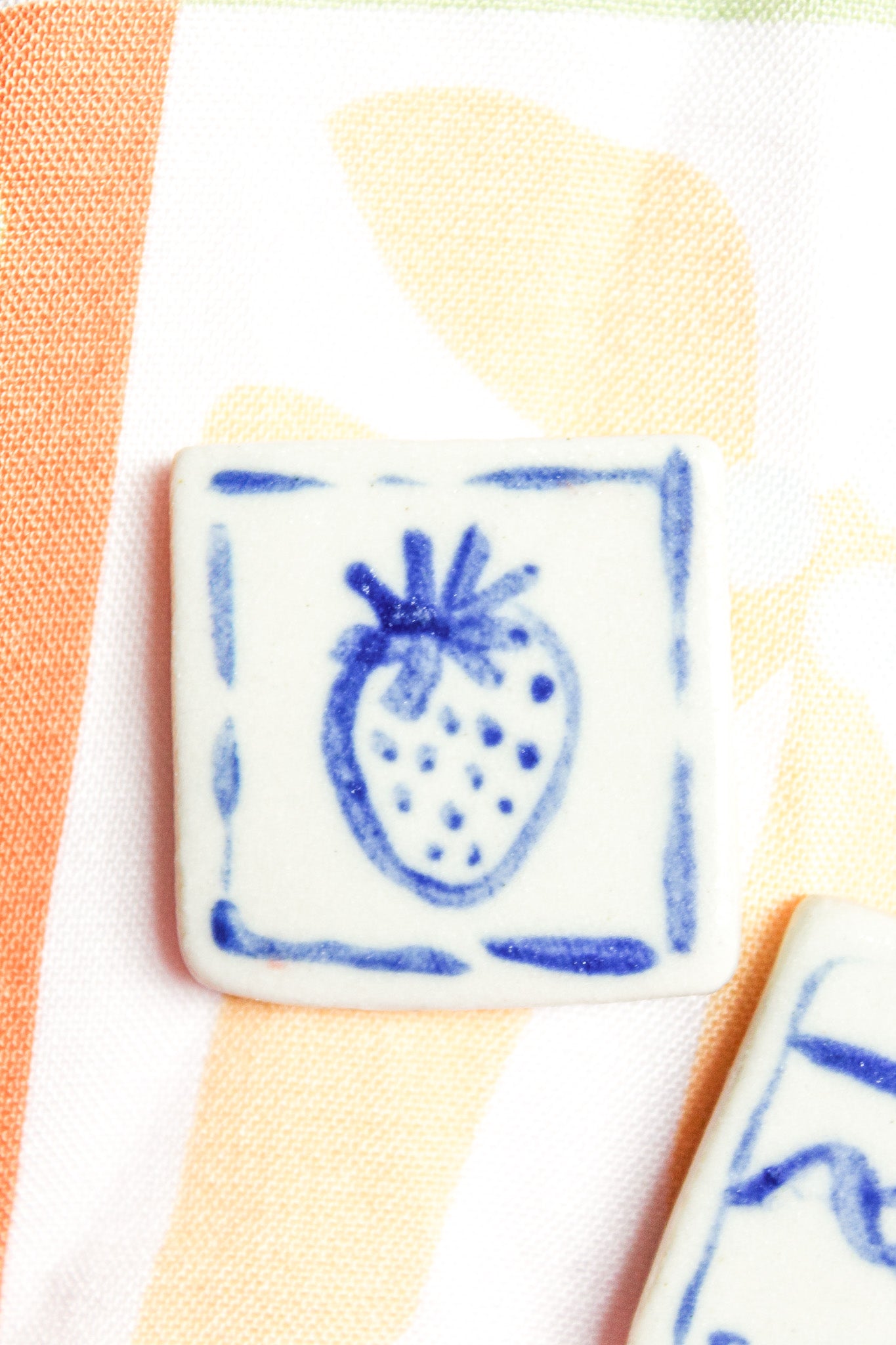 Mila Square Ceramic Magnet in Strawberry